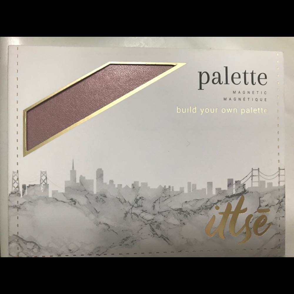 THE VAN NESS MAGNETIC EYESHADOW PALETTE
